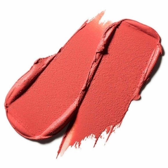 MAC Runway Hit Retro Matte Lipstick NIB - Picture 5 of 13